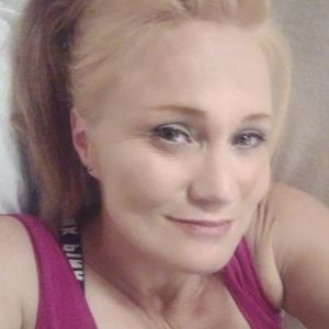 Meet your Posher, Lynette